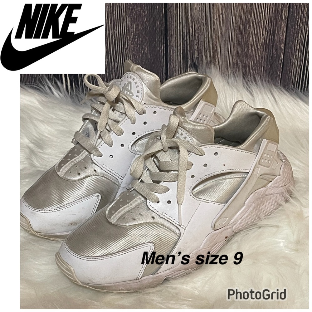 Nike white Huaraches size 9 Men
